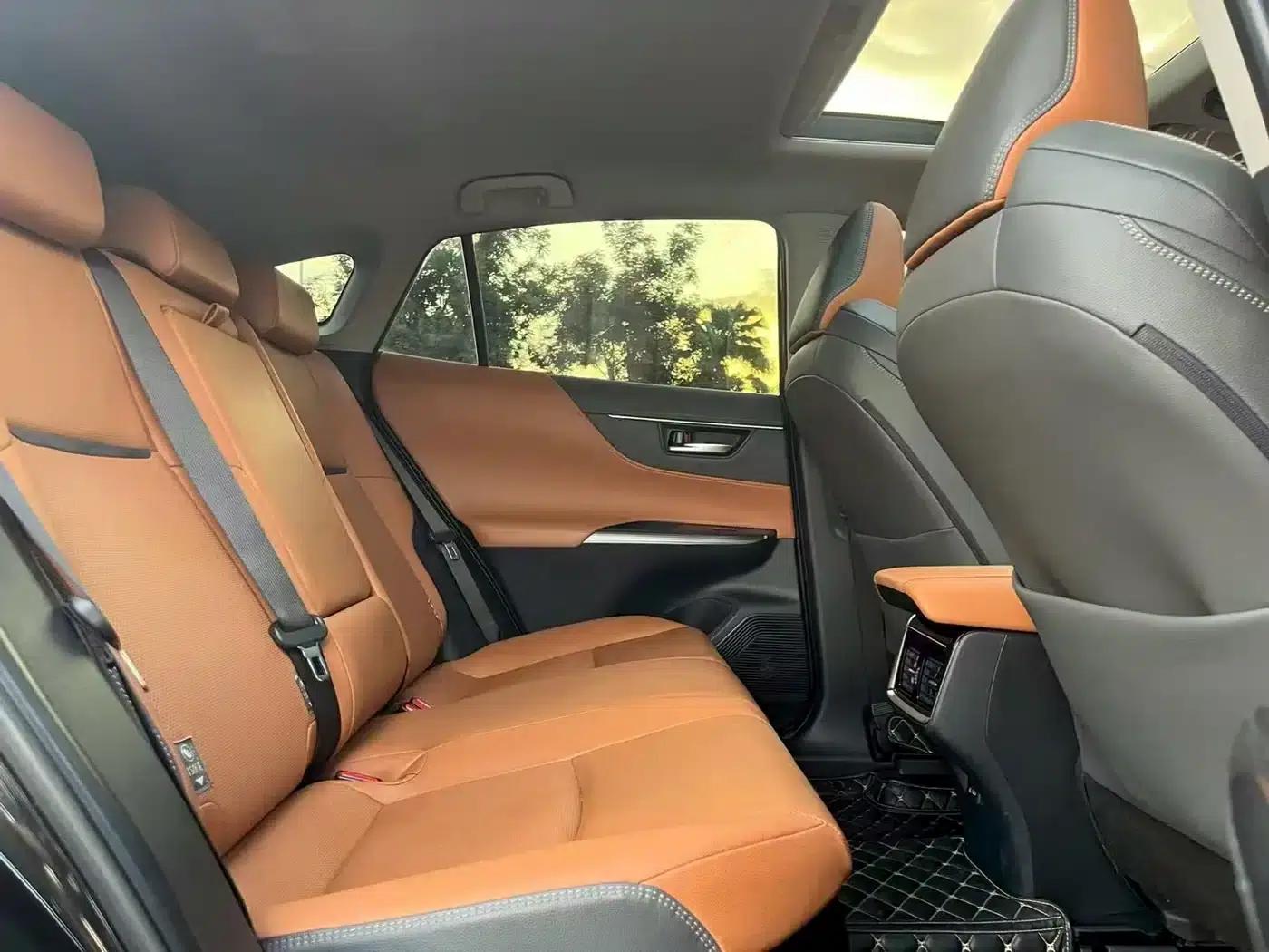 Venza 2023 2.5L Intelligent Hybrid Dual Engine 2WD Premium Edition — миниатюра 6