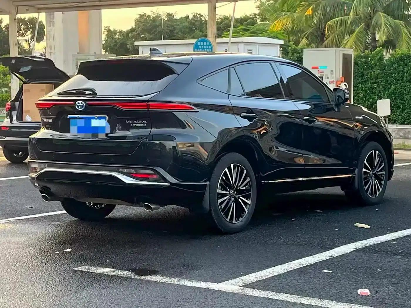 Venza 2023 2.5L Intelligent Hybrid Dual Engine 2WD Premium Edition — миниатюра 9