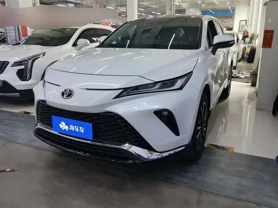 Venza 2022 2.0L CVT 2WD Premium Edition — миниатюра 1