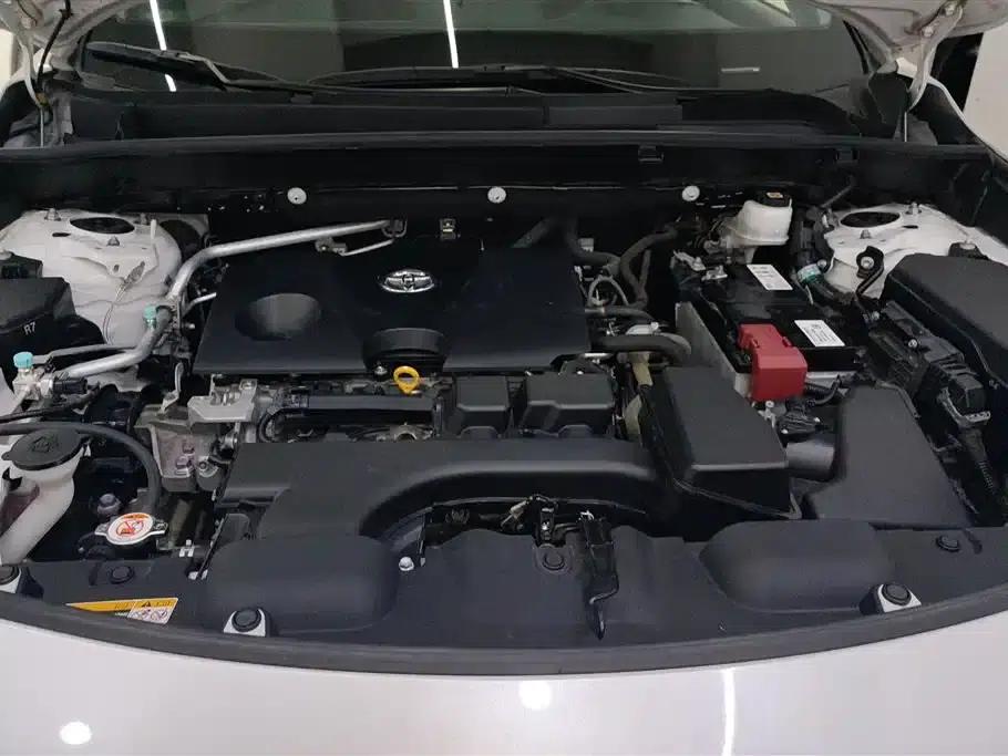 Venza 2022 2.0L CVT 2WD Premium Edition — миниатюра 10