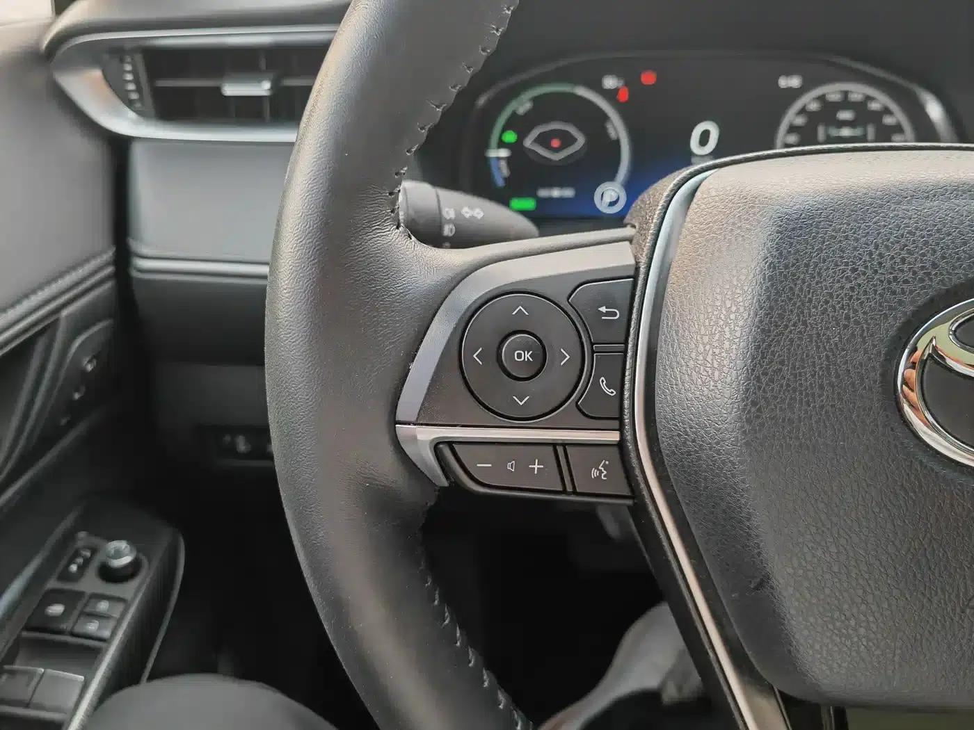 Venza 2022 Hybrid 2.5L CVT 4WD Supreme Edition — миниатюра 8