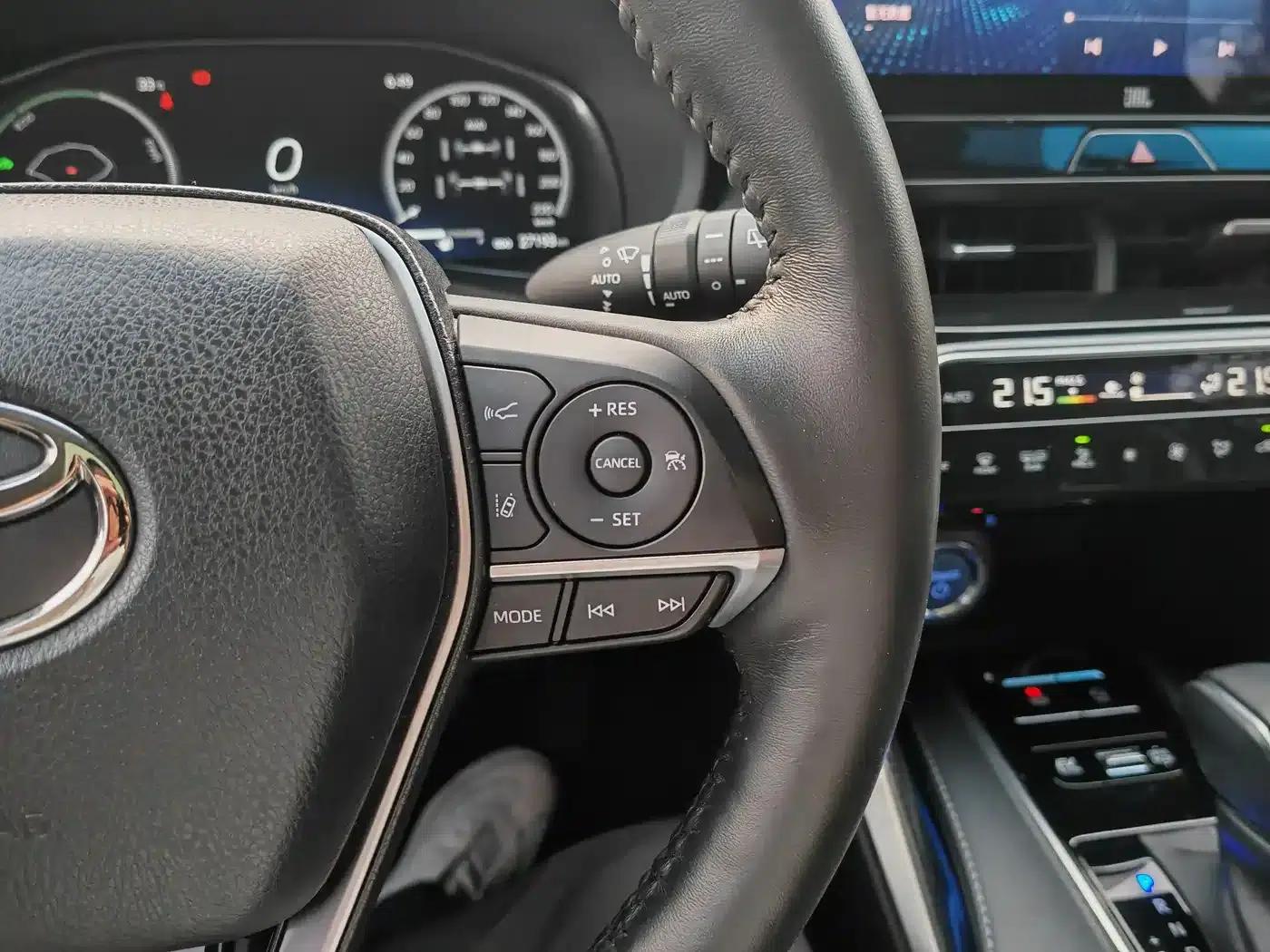 Venza 2022 Hybrid 2.5L CVT 4WD Supreme Edition — миниатюра 9