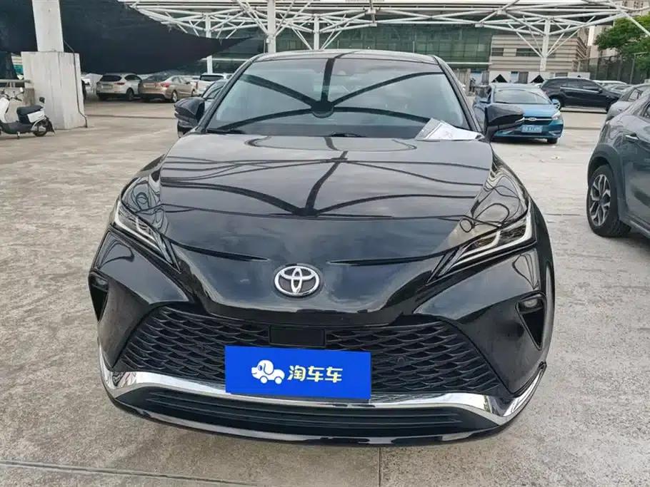 Venza 2022 2.0L CVT 2WD Premium Edition — миниатюра 2