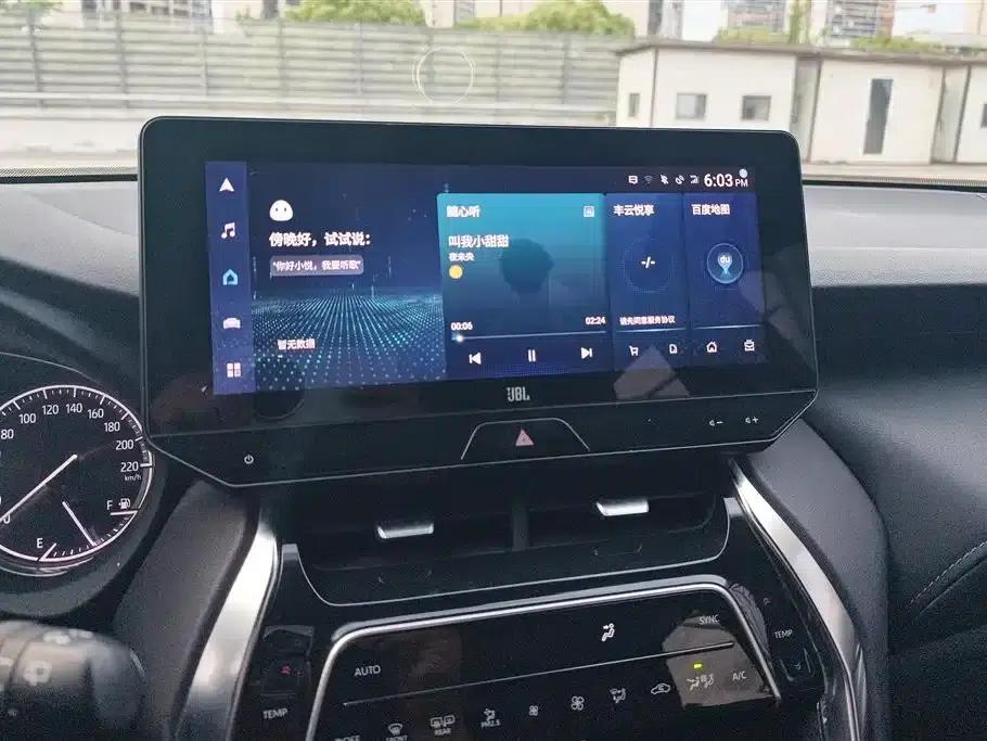 Venza 2022 2.0L CVT 2WD Premium Edition — миниатюра 13