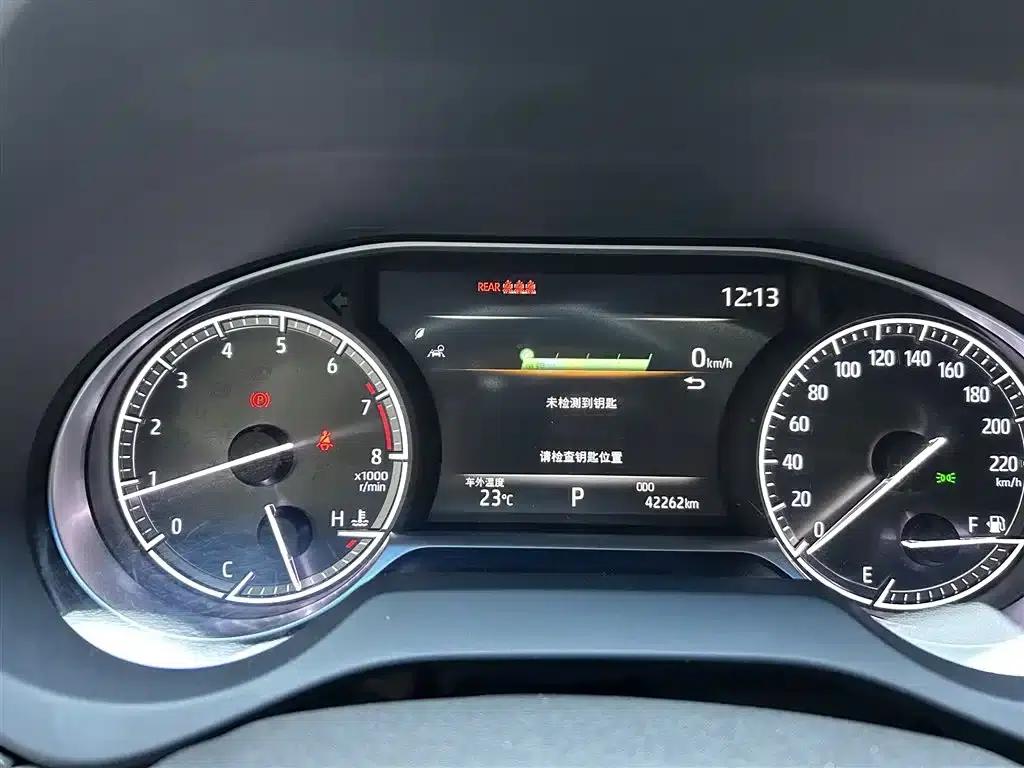 Venza 2022 2.0L CVT 2WD Premium Edition — миниатюра 13