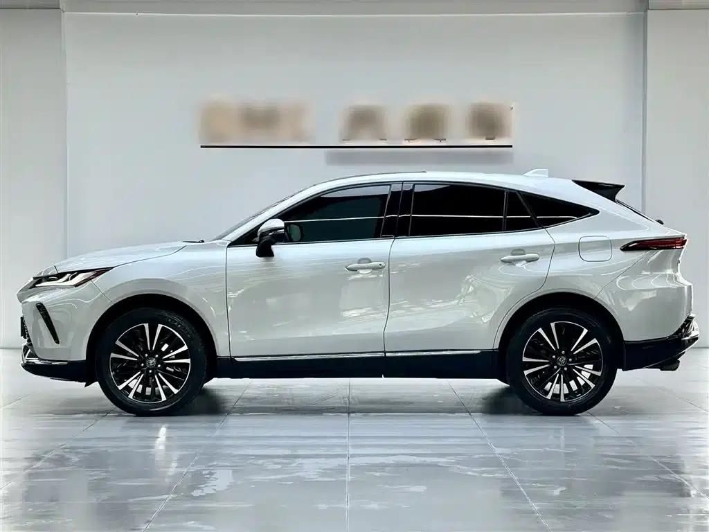 Venza 2022 2.0L CVT 2WD Premium Edition — миниатюра 4