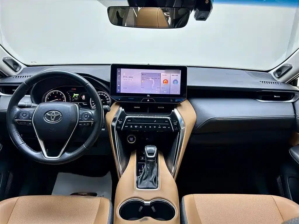 Venza 2022 2.0L CVT 2WD Premium Edition — миниатюра 9