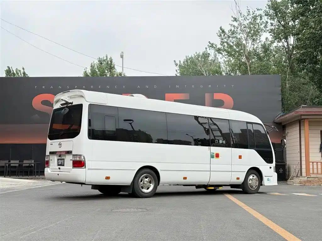 2023 Toyota Coaster RV, 4.0L Manual — миниатюра 3