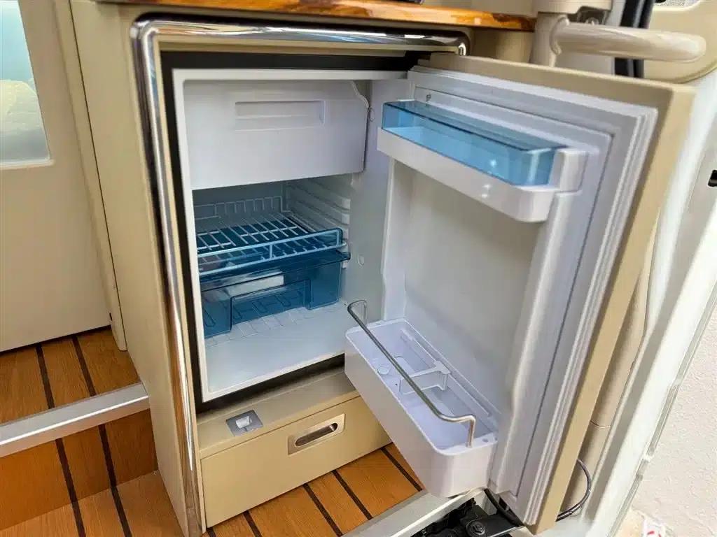 2023 Toyota Coaster RV, 4.0L Manual — миниатюра 23