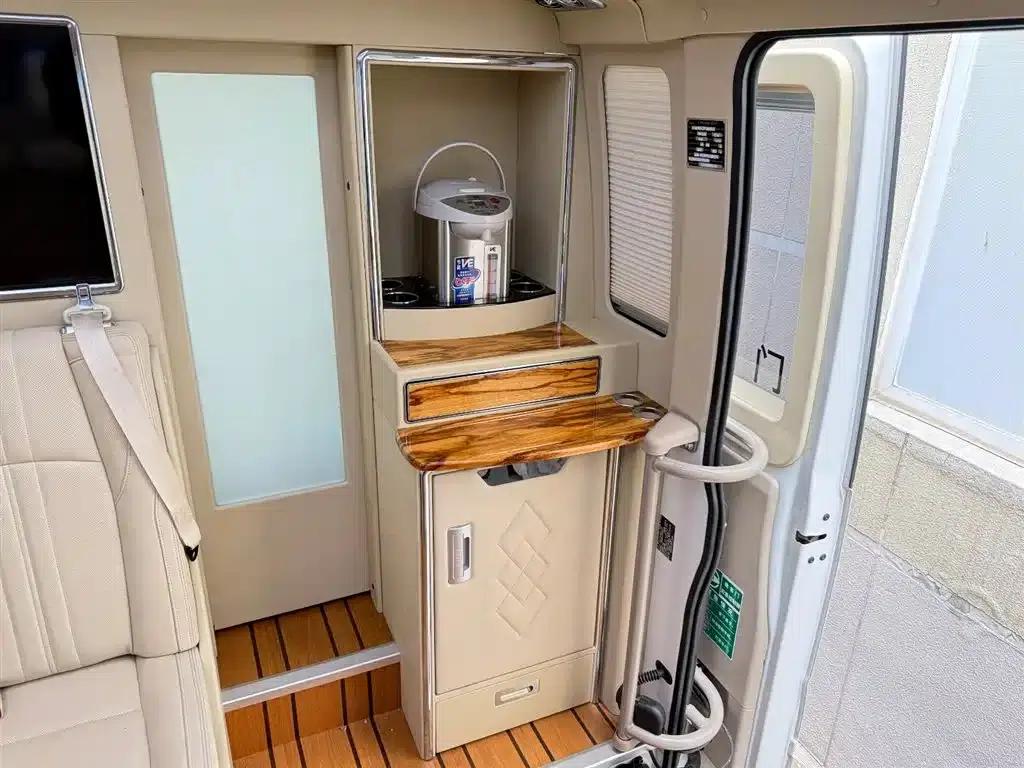 2023 Toyota Coaster RV, 4.0L Manual — миниатюра 26