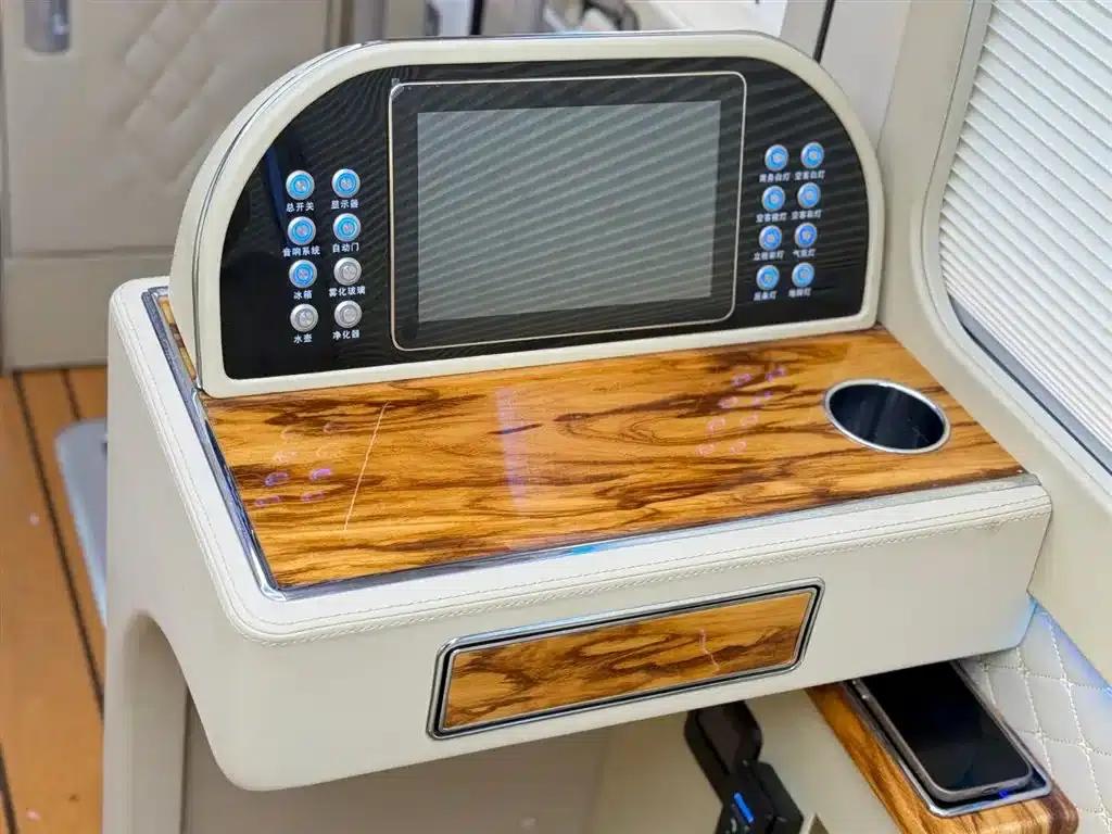 2023 Toyota Coaster RV, 4.0L Manual — миниатюра 31