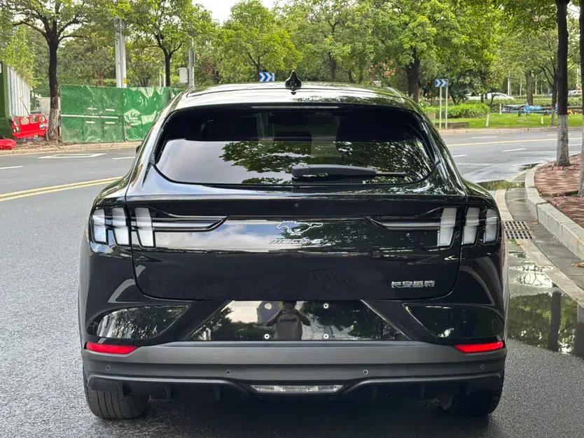 Ford Mustang Mach-E 2021 Leap Edition Rear-Drive Version (Standard Range) — миниатюра 18