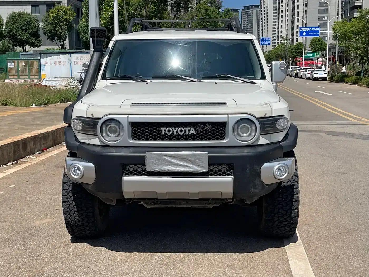 2018 FJ Cruiser 4.0L Automatic — миниатюра 2