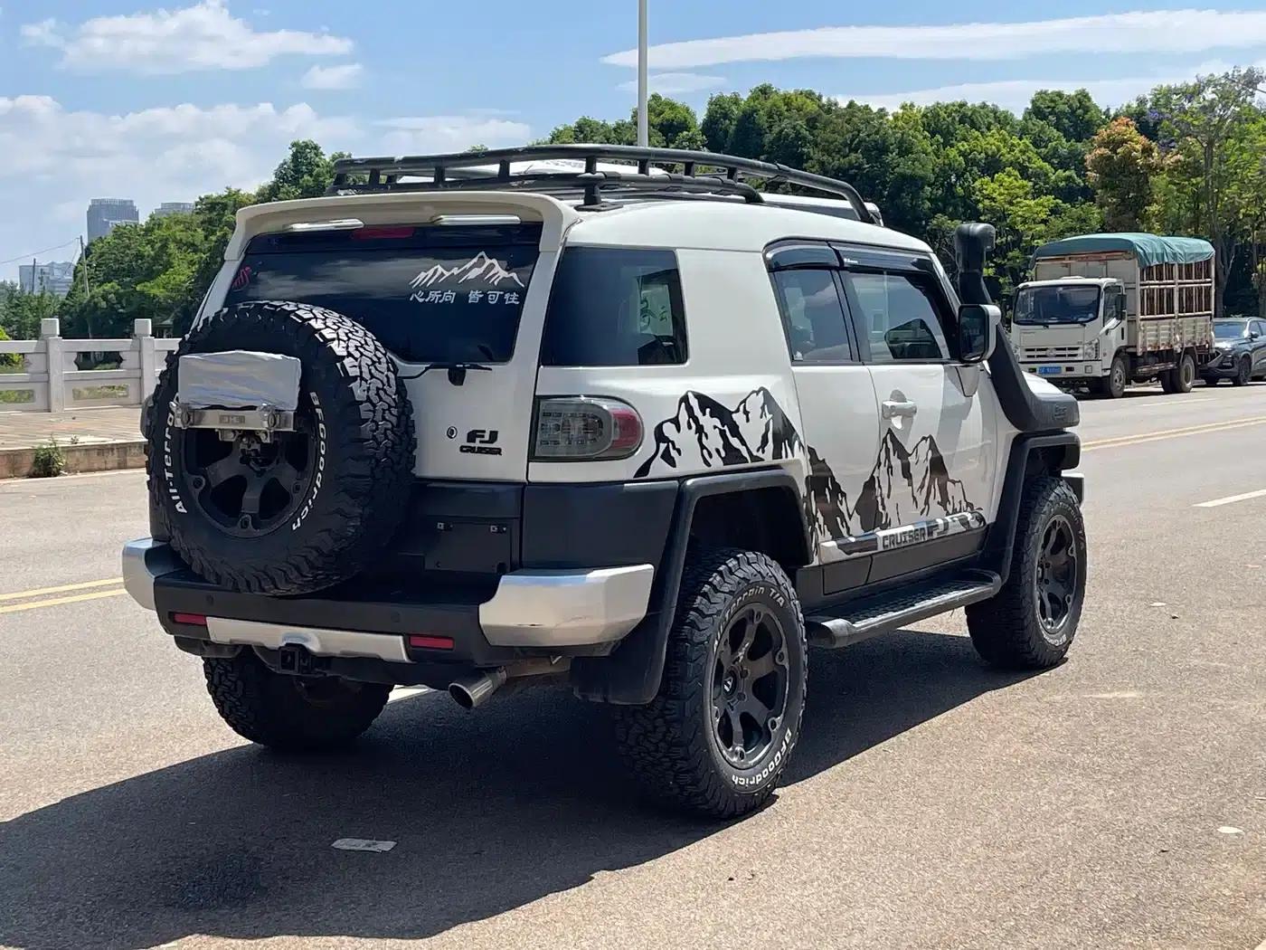 2018 FJ Cruiser 4.0L Automatic — миниатюра 4