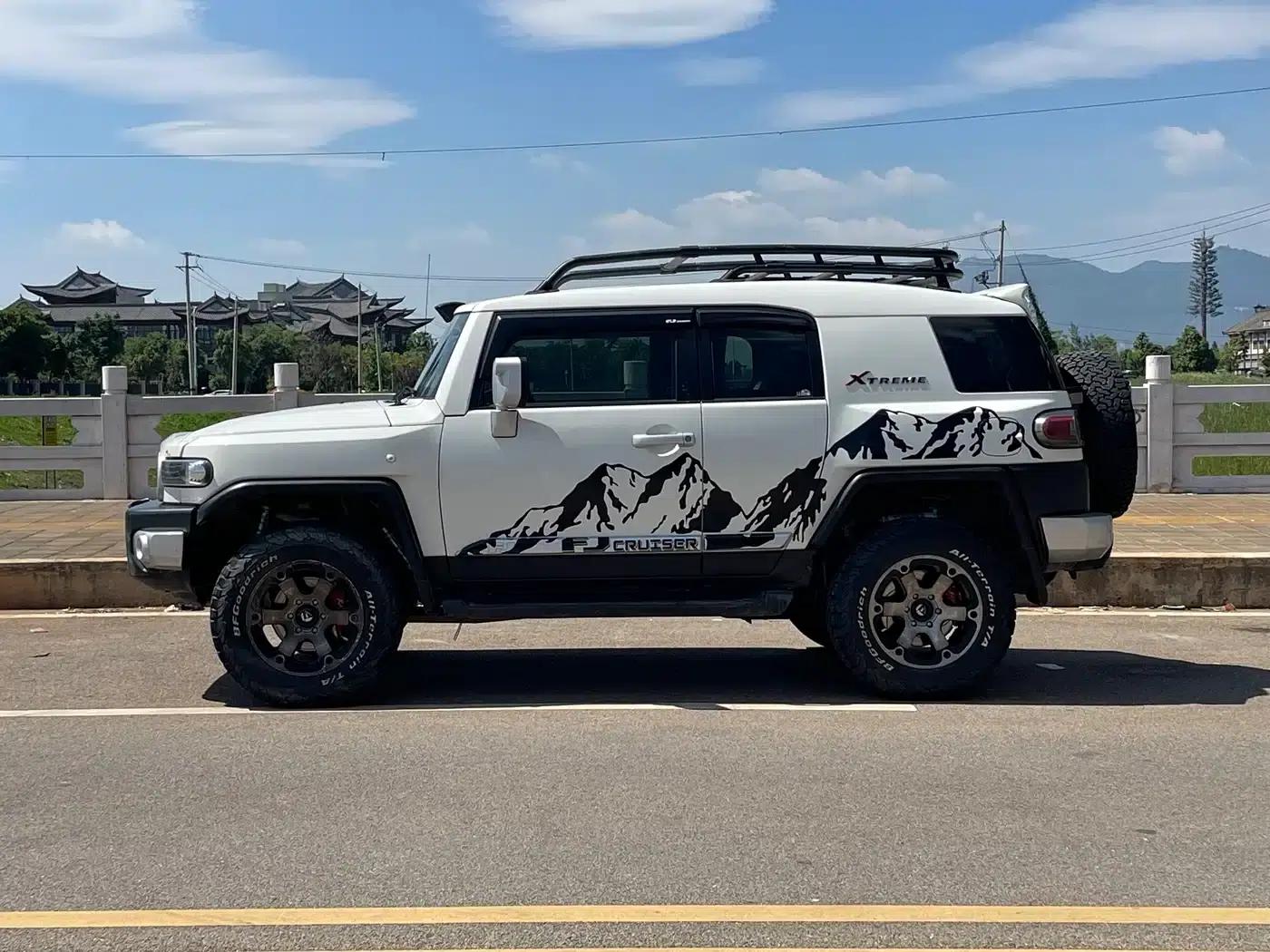 2018 FJ Cruiser 4.0L Automatic — миниатюра 6