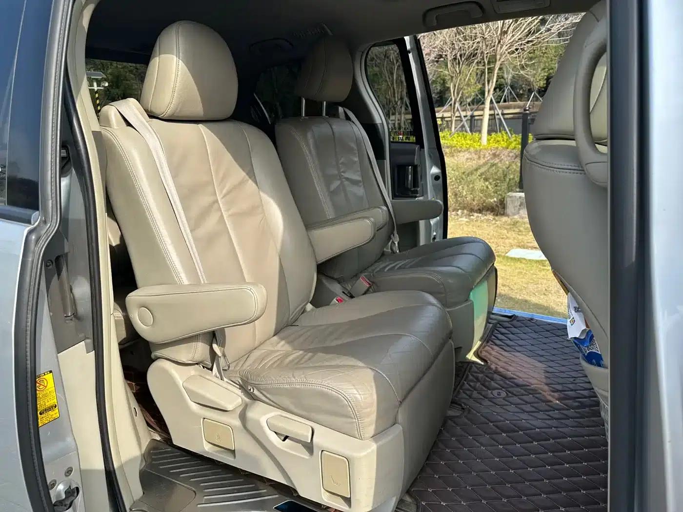 2006 Previa 2.4L 7-seater Luxury Edition — миниатюра 3