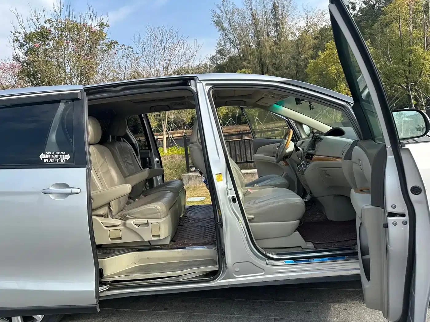 2006 Previa 2.4L 7-seater Luxury Edition — миниатюра 5