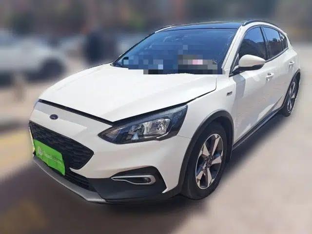 Ford Focus Active 2020 EcoBoost 180 Automatic Trendy Model