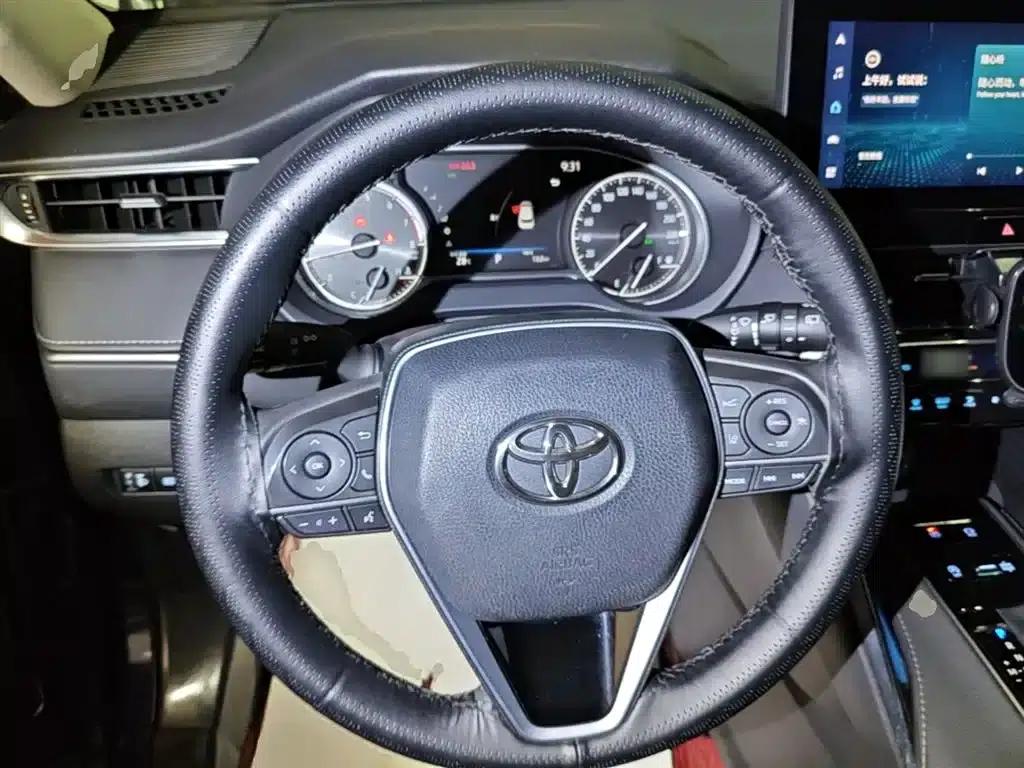 HARRIER 2022 2.0L CVT 2WD Premium Edition — миниатюра 11