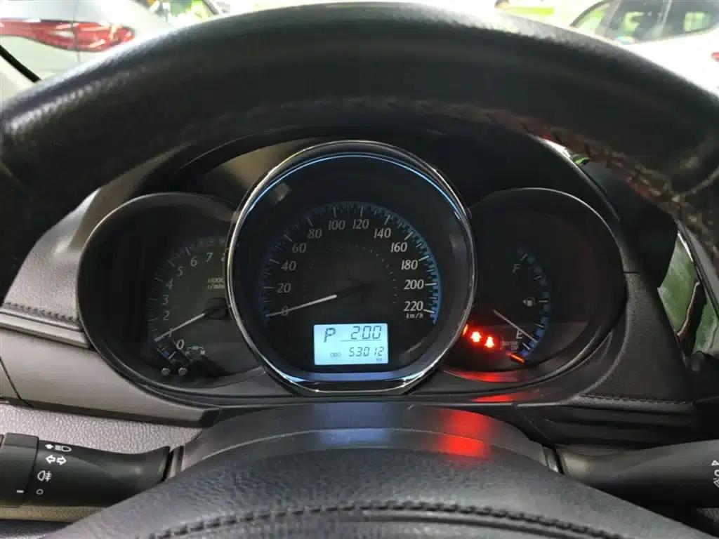 YARiS L 2017 1.5E CVT Dynamic Edition — миниатюра 12