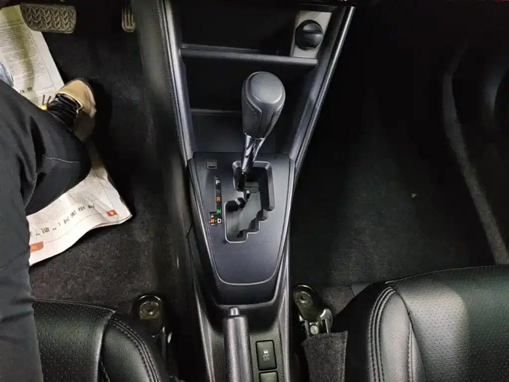 YARiS L 2017 1.5E CVT Dynamic Edition — миниатюра 14