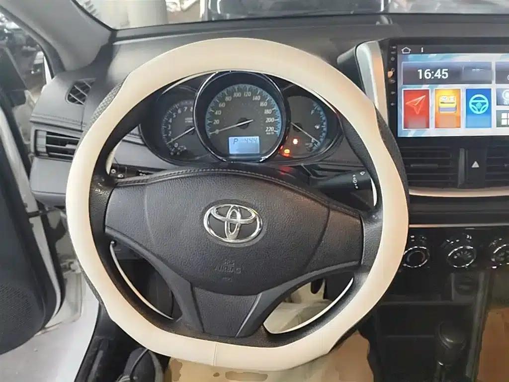 YARiS L 2017 1.5E CVT Dynamic Edition — миниатюра 11