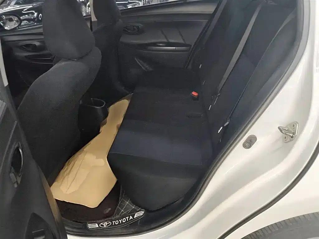 YARiS L 2017 1.5E CVT Dynamic Edition — миниатюра 17