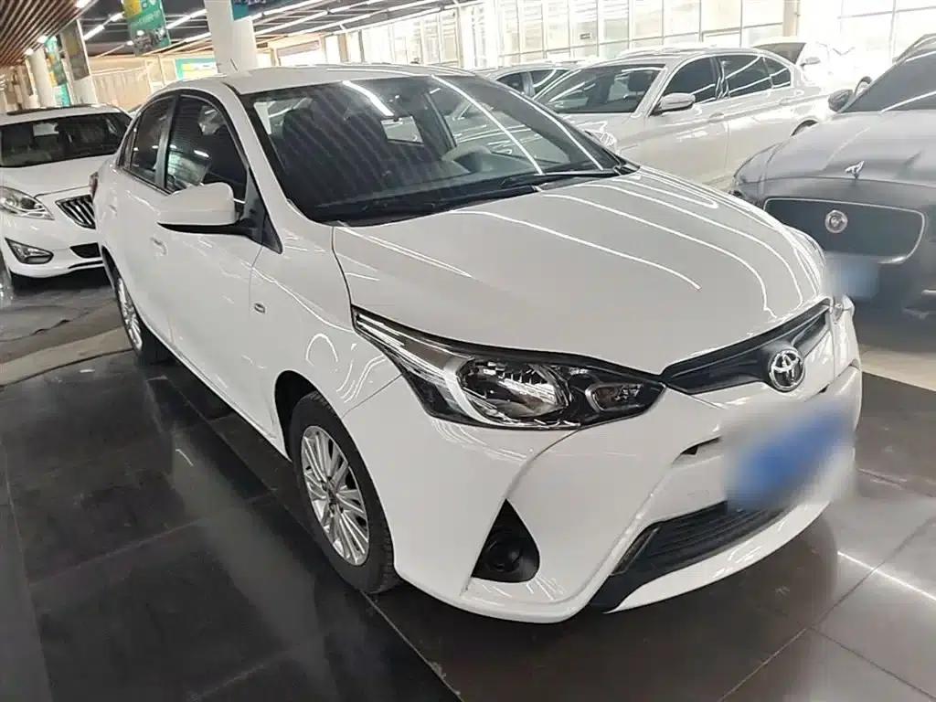 YARiS L 2017 1.5E CVT Dynamic Edition — миниатюра 4