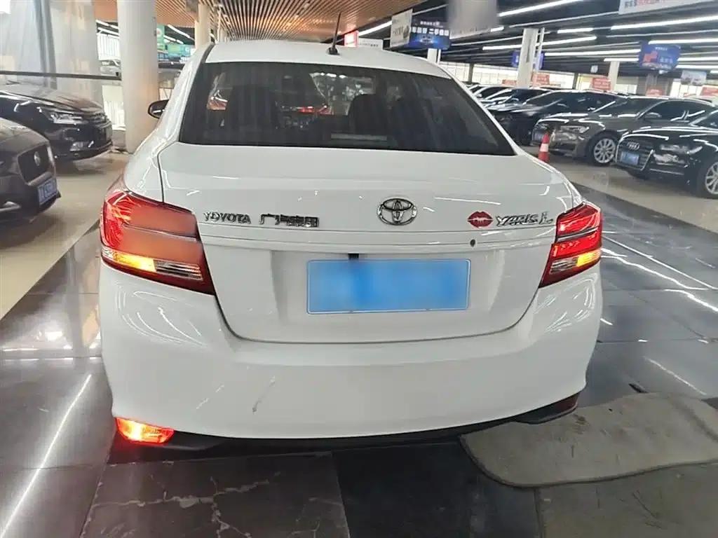YARiS L 2017 1.5E CVT Dynamic Edition — миниатюра 6