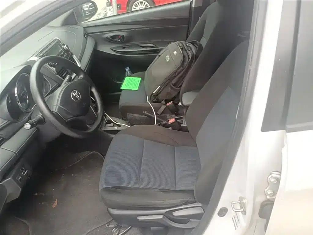YARiS L 2017 1.5E CVT Dynamic Edition — миниатюра 15