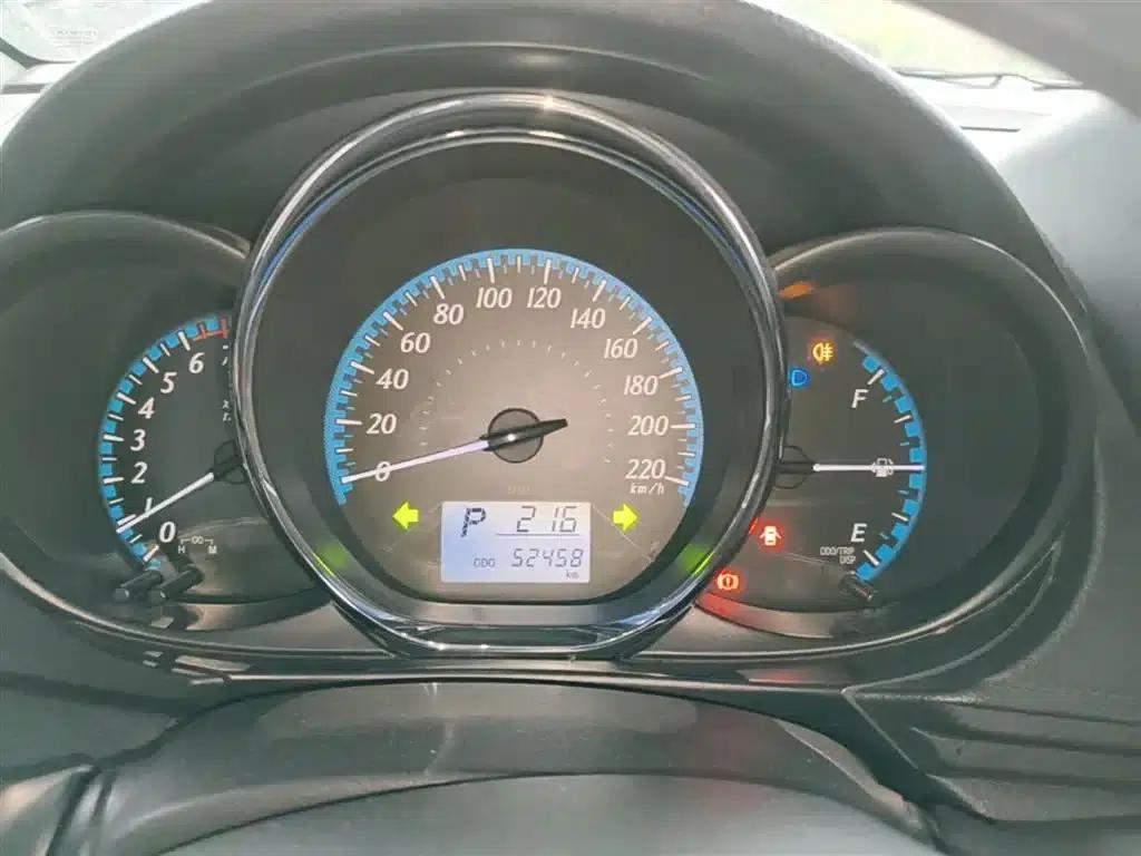 YARiS L 2017 1.5E CVT Dynamic Edition — миниатюра 12