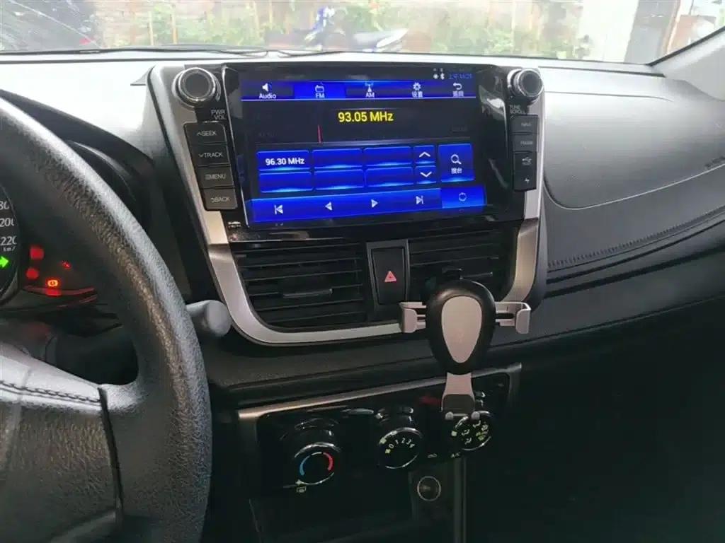 YARiS L 2017 1.5E CVT Dynamic Edition — миниатюра 13