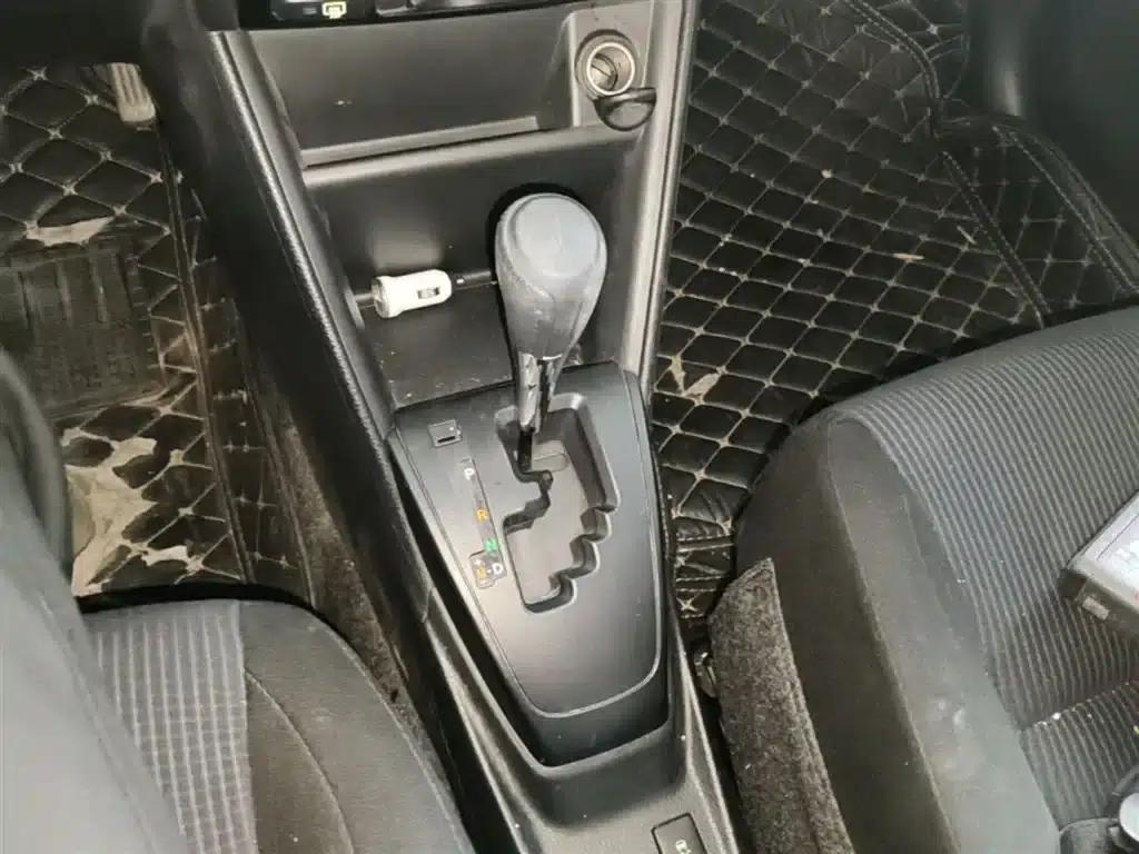 YARiS L 2017 1.5E CVT Dynamic Edition — миниатюра 14
