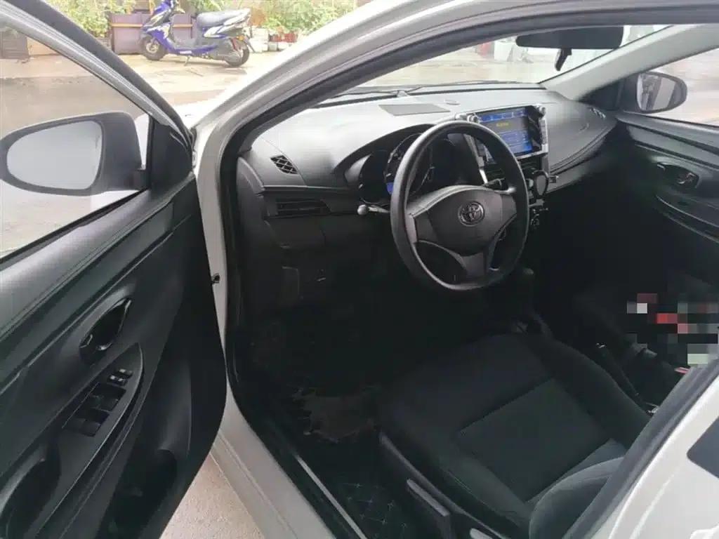 YARiS L 2017 1.5E CVT Dynamic Edition — миниатюра 16
