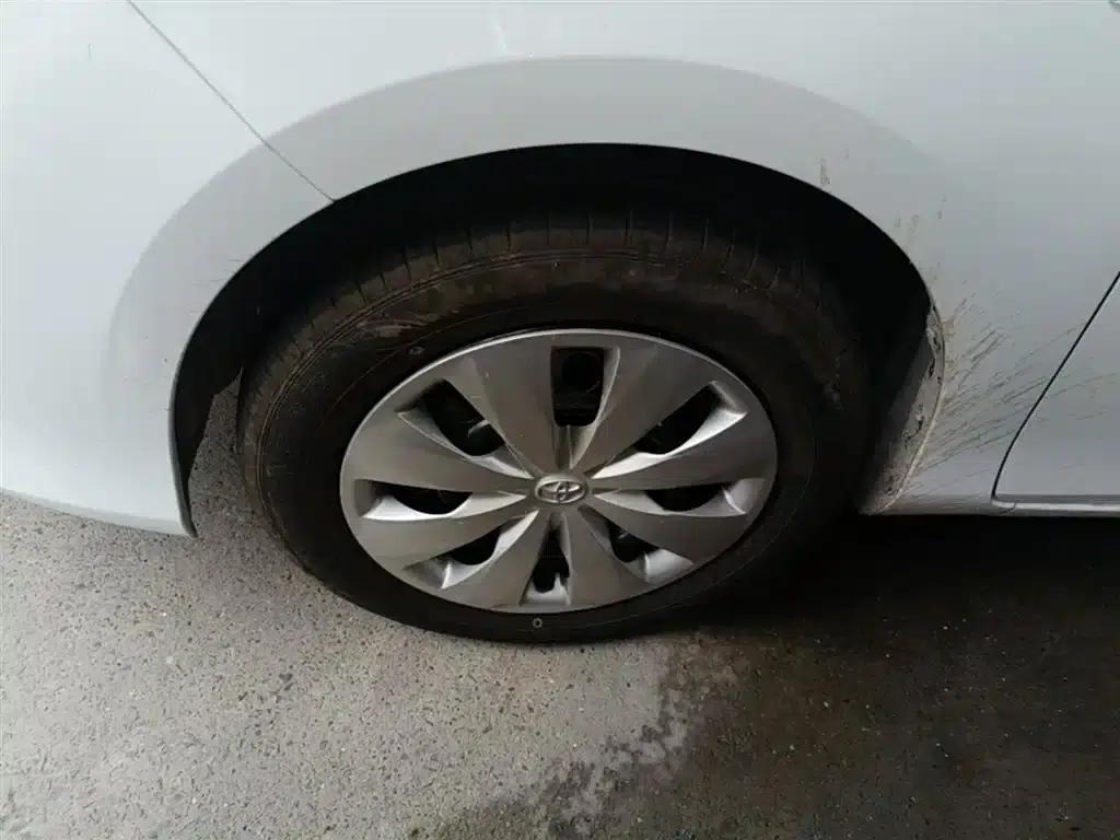 YARiS L 2017 1.5E CVT Dynamic Edition — миниатюра 23