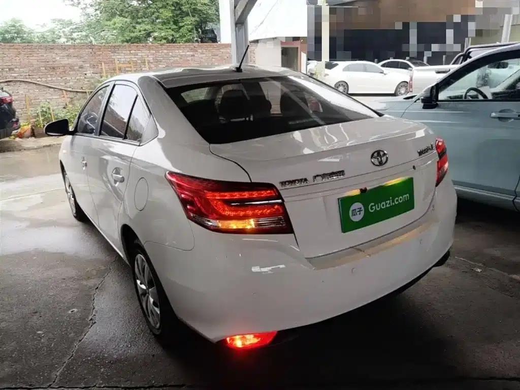 YARiS L 2017 1.5E CVT Dynamic Edition — миниатюра 5