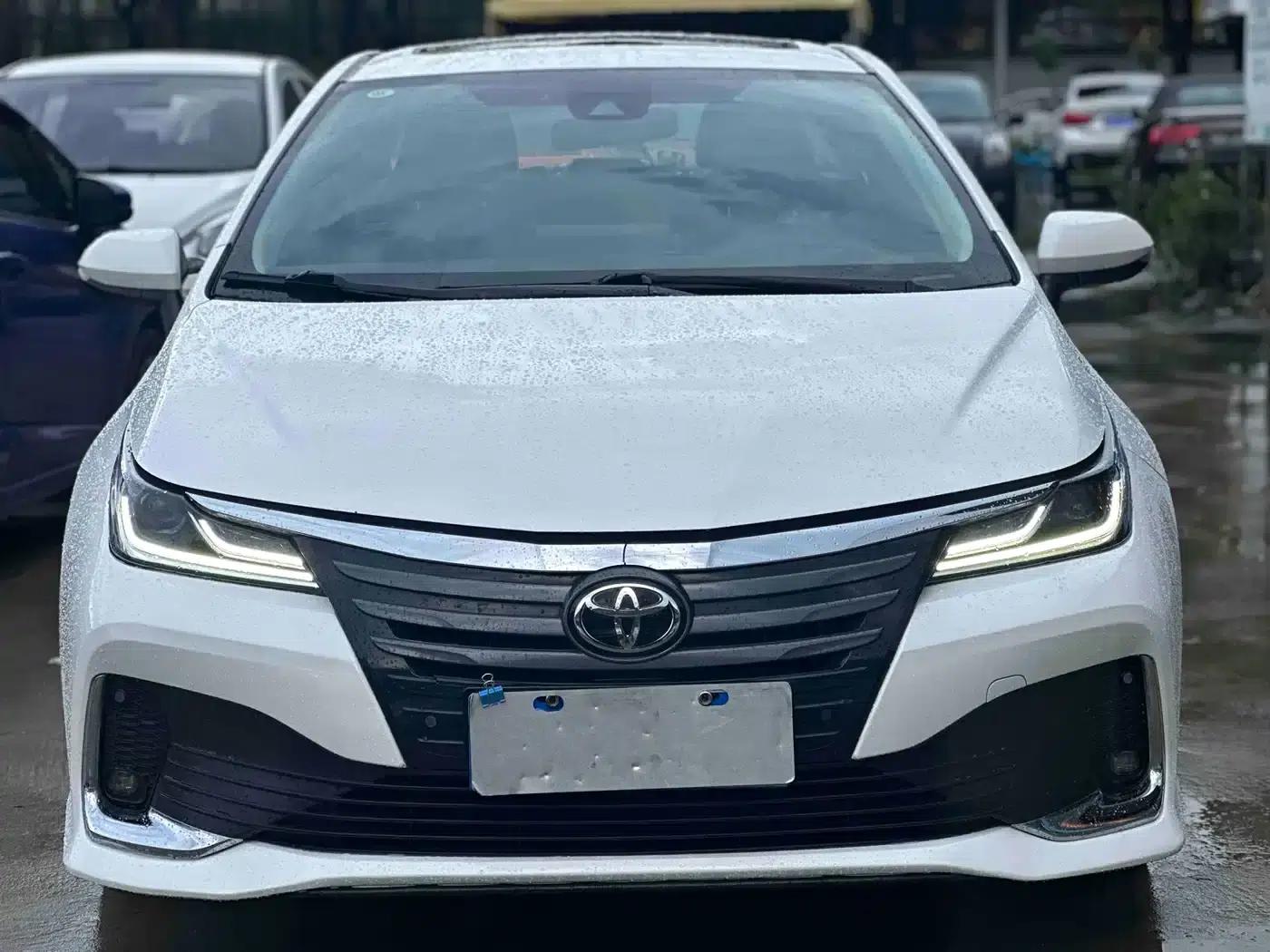 2022 Toyota Avalon 2.0L Elite Edition — миниатюра 3