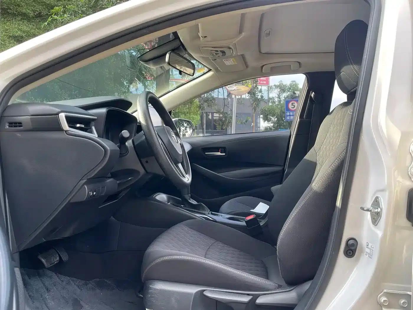 2022 Avalon 2.0L Premium Edition — миниатюра 3