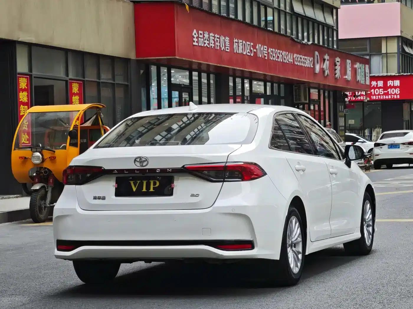 2022 Toyota Avalon 2.0L Elite Edition — миниатюра 9