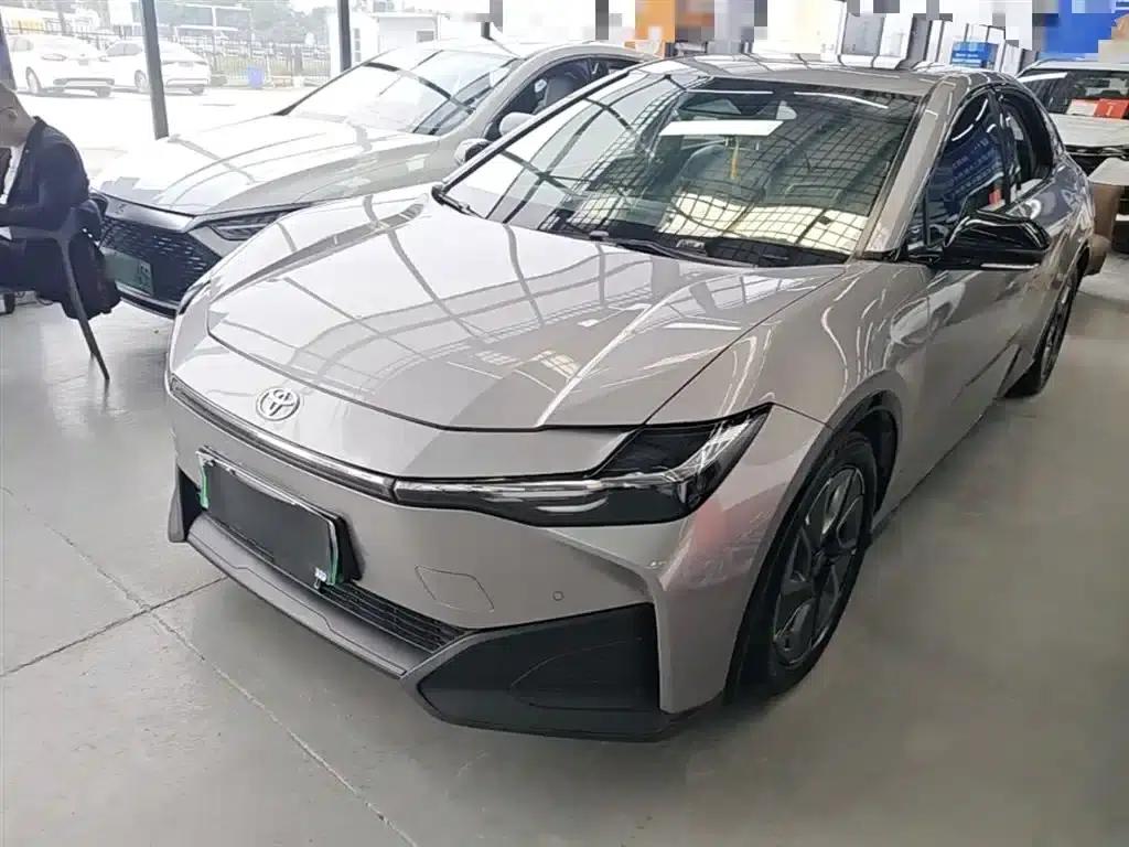 Toyota BZ3 2023 model, 517km, Elite PRO — миниатюра 1