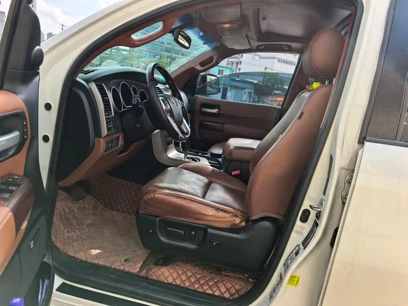 Sequoia 2010 5.7 Platinum Edition — миниатюра 6