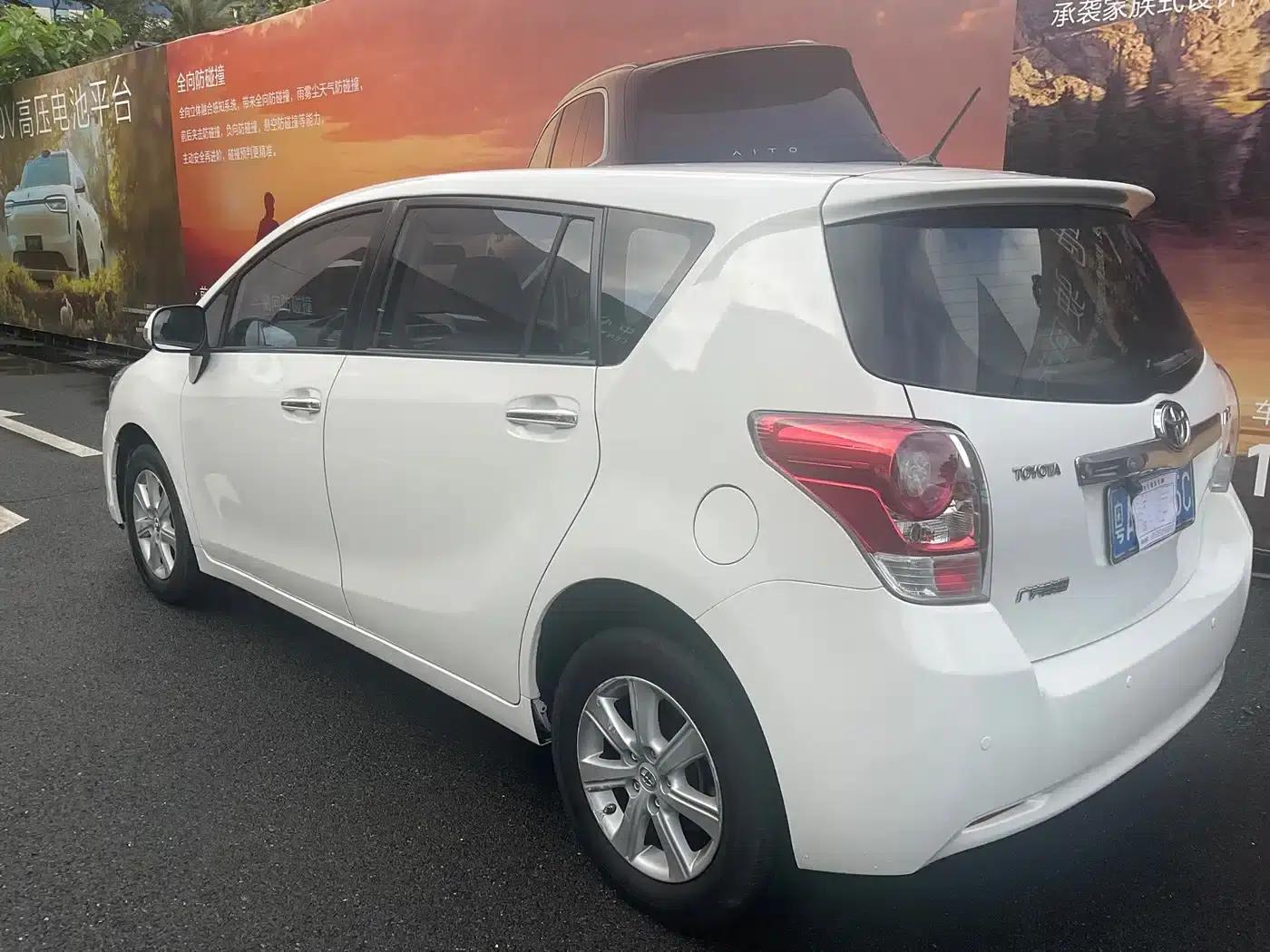 E'Z 2012 180E CVT Elite Multi-function Edition — миниатюра 4