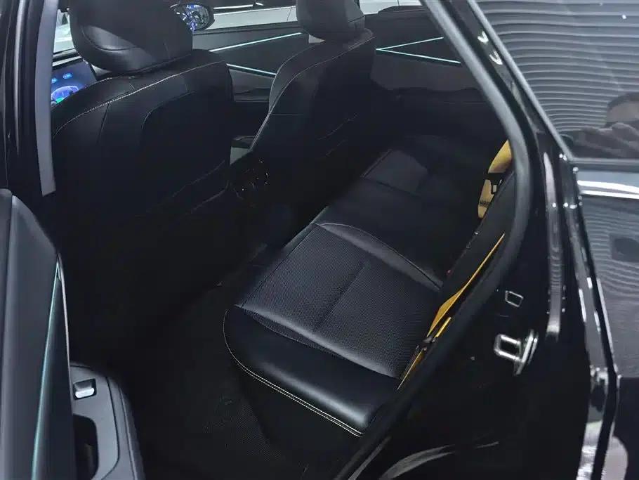 Toyota BZ5 2025 550 PRO — миниатюра 11