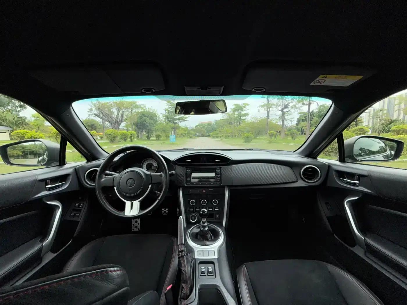 Toyota 86 2017 2.0L Manual Deluxe — миниатюра 14