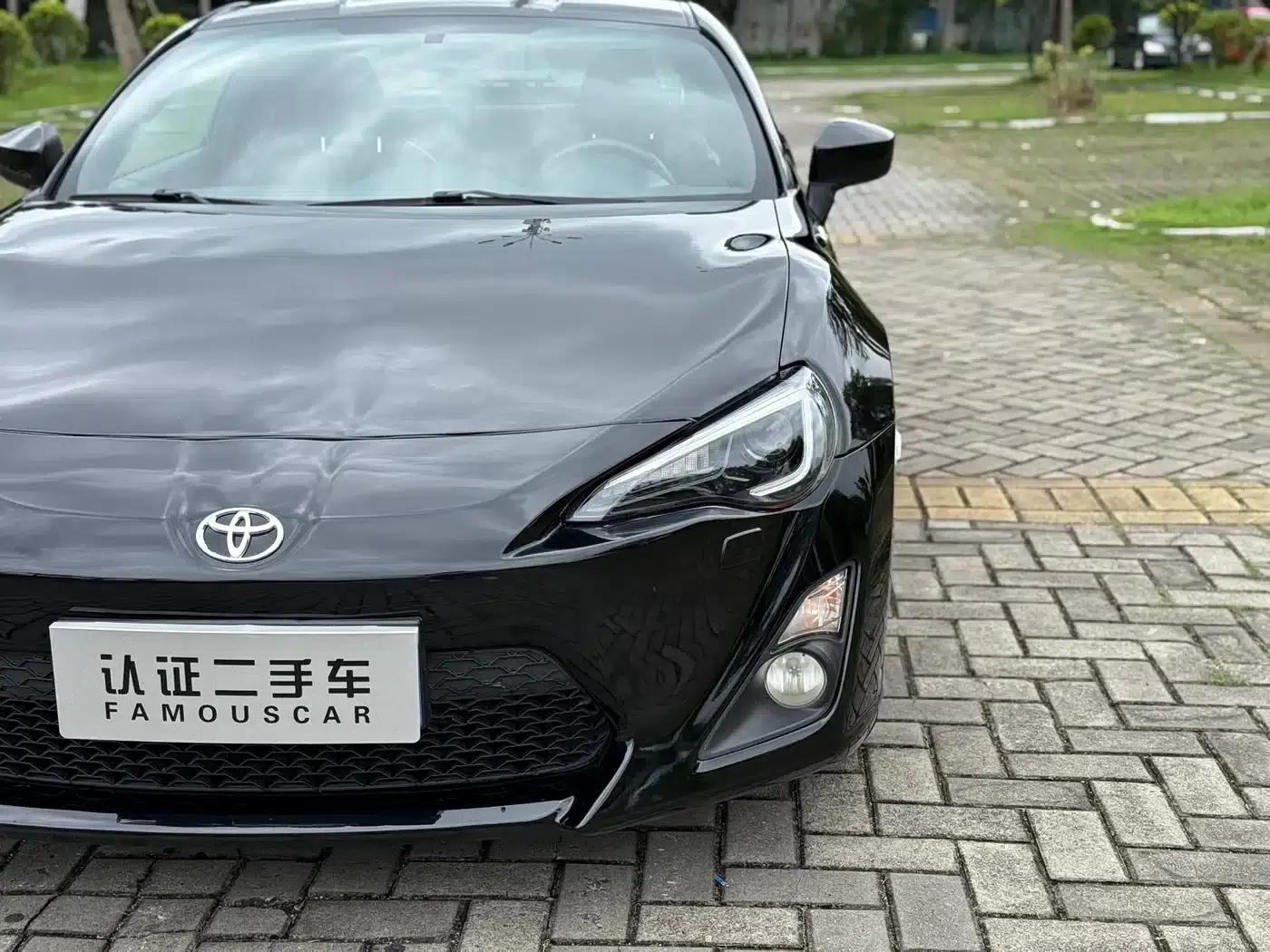Toyota 86 2017 2.0L Manual Deluxe — миниатюра 4