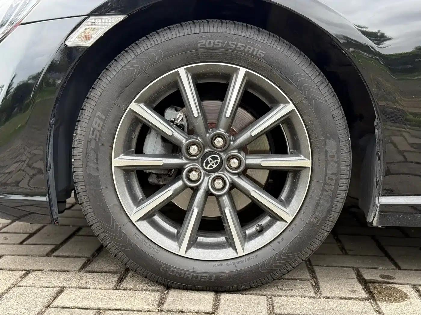 Toyota 86 2017 2.0L Manual Deluxe — миниатюра 6