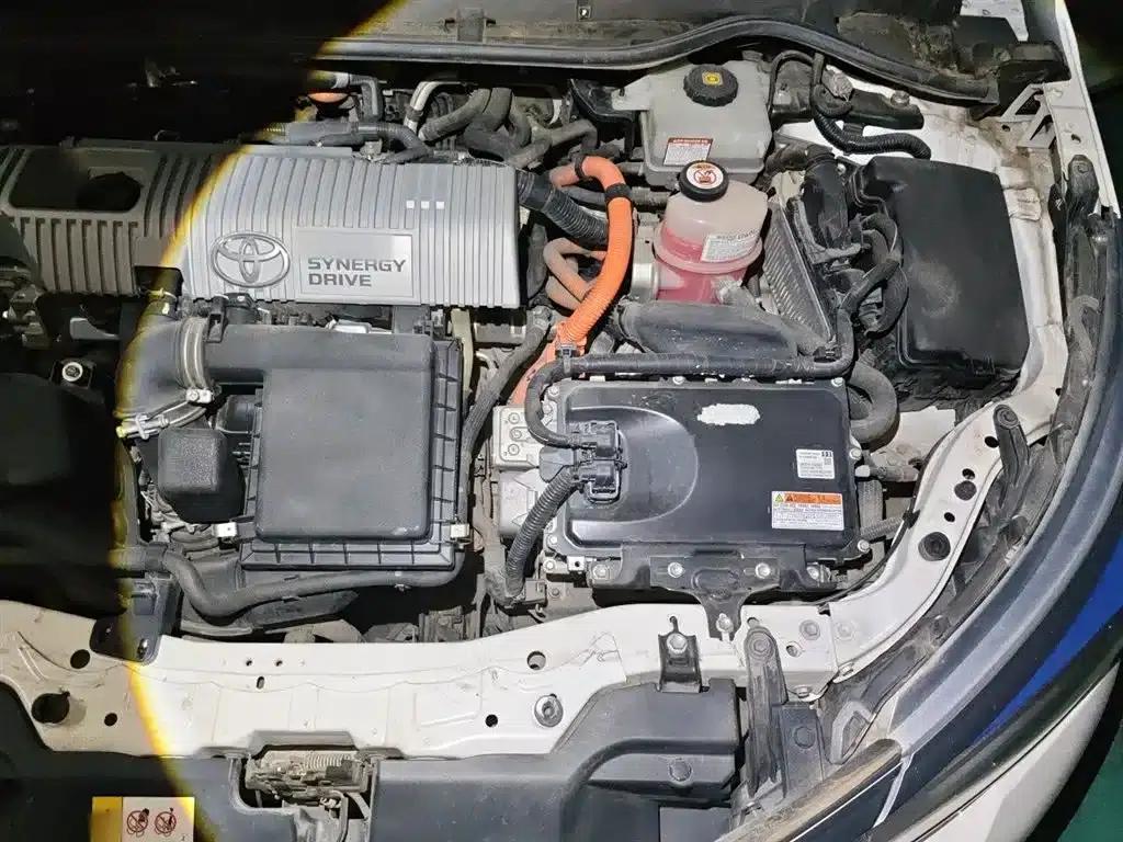 Corolla Hybrid E+ 2019 1.8L E-CVT Leading Edition — миниатюра 22