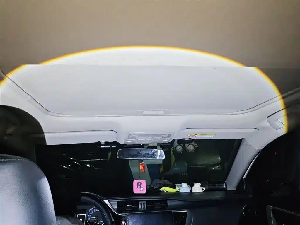 Corolla Hybrid E+ 2019 1.8L E-CVT Leading Edition — миниатюра 9