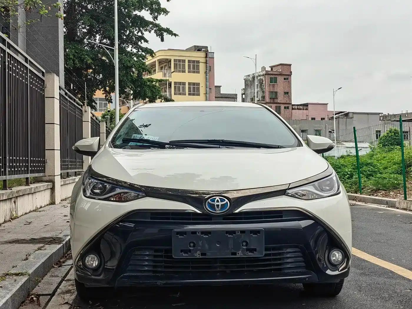 Levin Hybrid E+ 2019 1.8PH GS E-CVT Elite Edition — миниатюра 2