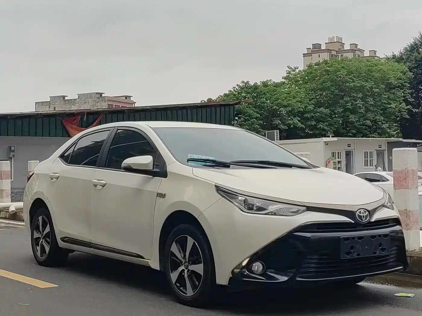Levin Hybrid E+ 2019 1.8PH GS E-CVT Elite Edition — миниатюра 3